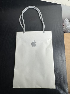 Apple Shopping Bag - Pre-owned/ Used. 8 X 11 X 5 Inches