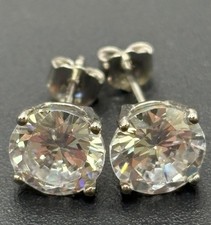 EUC Sterling Silver Cubic Zirconia Stud Earrings 7MM Z2
