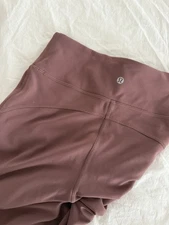 Lululemon Wunder Under Crop III Luxtreme 19” Size 6 Dusty Mauve