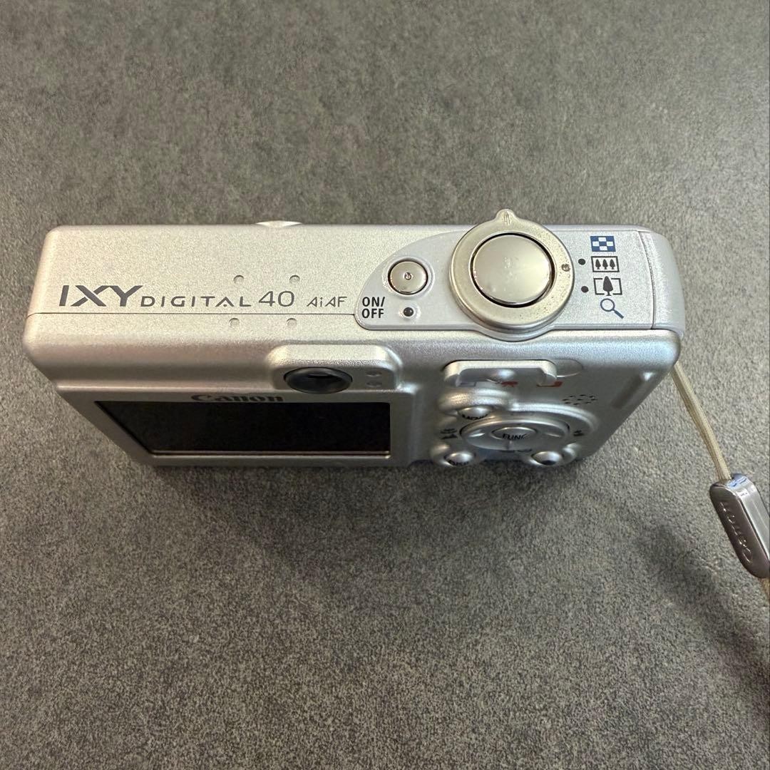 Canon IXY DIGITAL 40 Compact Digital Camera Silver 3.2MP Optical