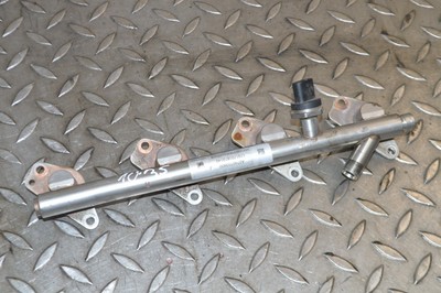 ASTON MARTIN DB11 V8 4.0 2018 Kraftstoffverteiler A2789050100 A2740703800 122450