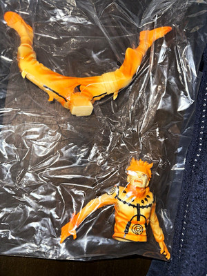 Naruto Shippuden Vibration Stars Uzumaki Naruto Figure with Base