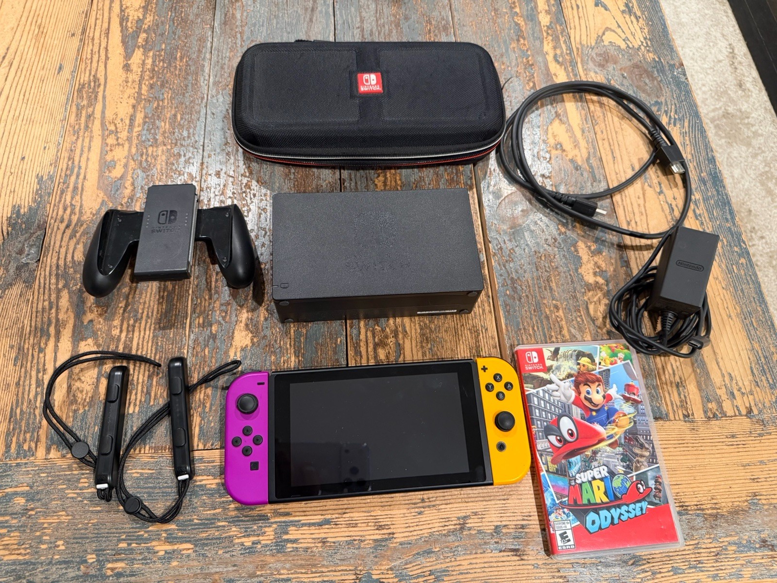 Nintendo Switch OLED Console HEG-001 Bundle W/Super Mario Odyssey Game READ