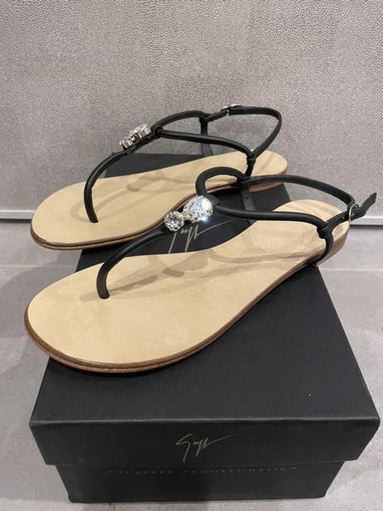 Unworn Giuseppe Zanotti Size EU 36.5 Sandals