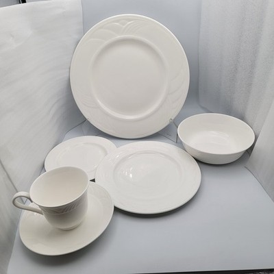 LENOX Snowdrift Pattern Dinnerware.  Multiple Variations Available. ...
