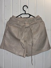Amisu Shorts Gr. S 36 Creme Kunstleder High Waist