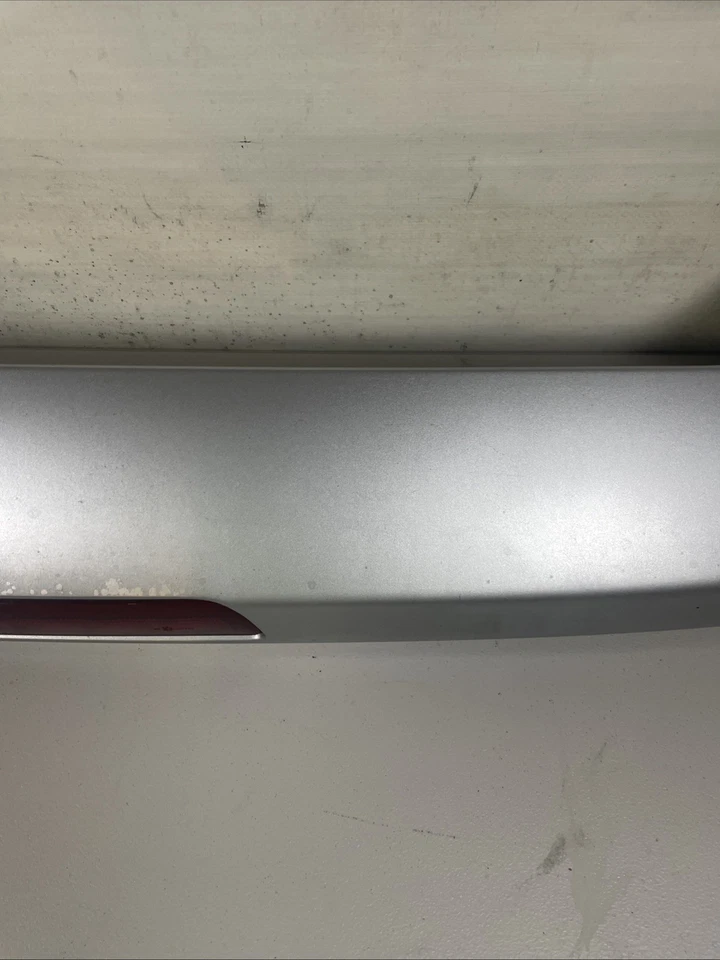 03-09 Toyota 4Runner Liftgate Tailgate Rear Spoiler W/ Brake Light 2003-2009 - Image 4 of 4