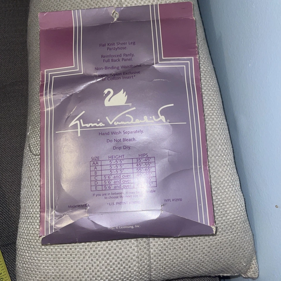 NUEVAS Medias Gloria Vanderbilt Daysheer Azul Marino Tejidas Planas De Colección Foto 2 de 2