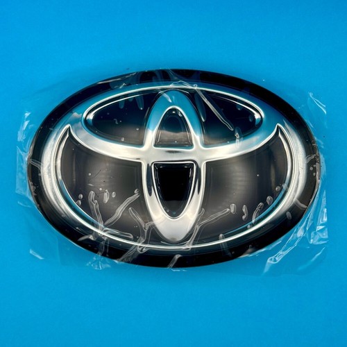 Toyota Camry 2018–2020 Grille Emblem Radar ACC Ready 53141-33140 Free Shipping - Picture 2 of 7