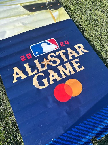 Christian Yelich GAME USED 2024 All Star Game Stadium Banner HUGE 18+ FEET LONG - Picture 4 of 8
