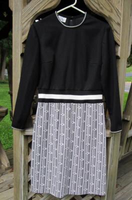 Vintage 1960s Fashioned by Patty Black Mod Flowers Stripes Graphic Print Dress | eBay Vintage 1960s Fashioned by Patty Black Mod Flowers Stripes Graphic Print Dress | eBay