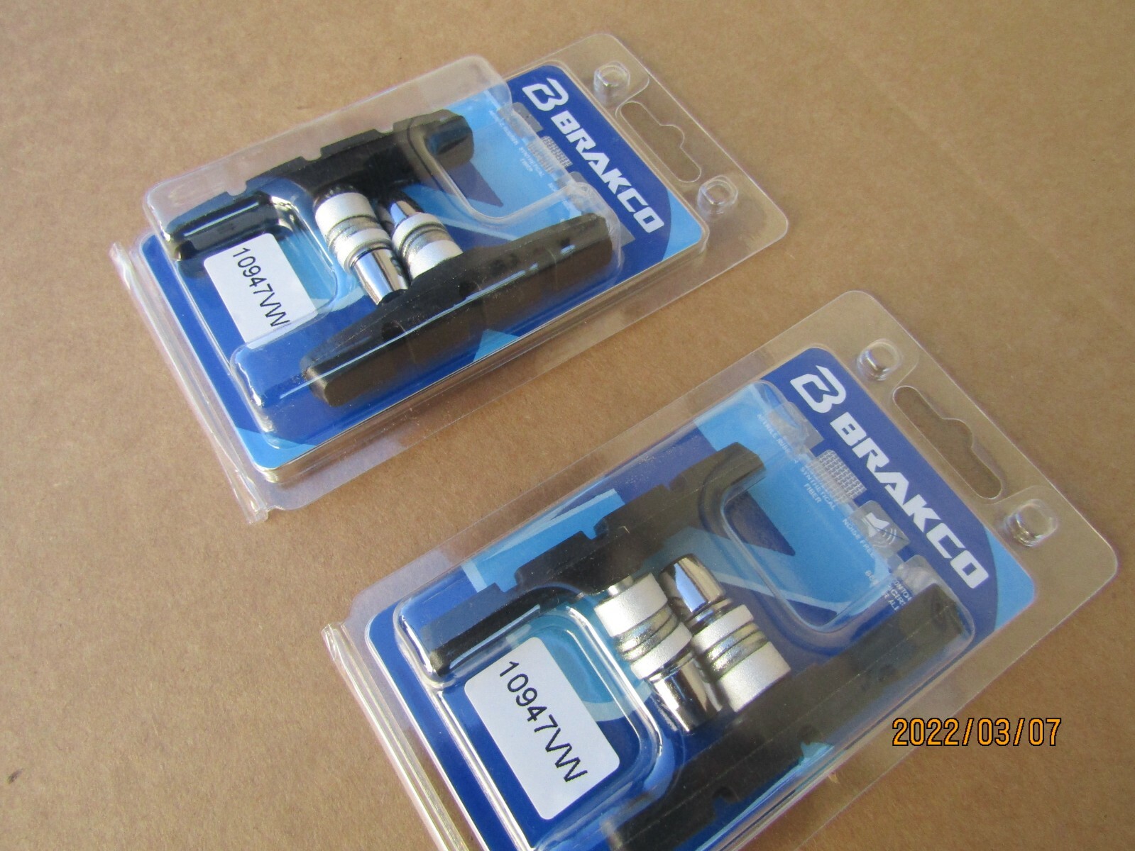 NEW  2 BICYCLE  BRAKE SHOES SETS FOR  MTB , BMX, CRUISER, FIXIES, KID BIKES 
