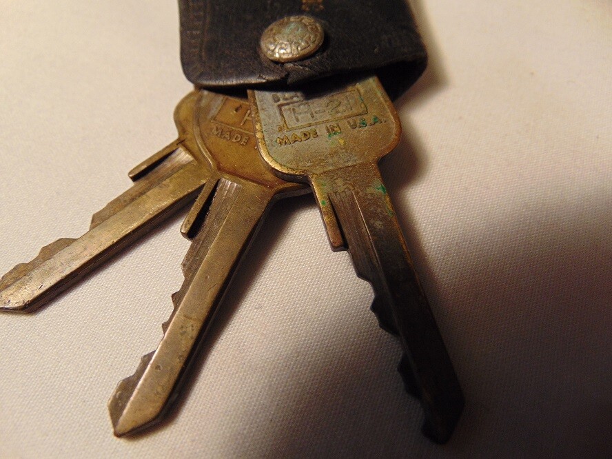 Vintage 1960's Leather Key Case w/Keys Isaman Chrysler Plymouth Hornell New York eBay