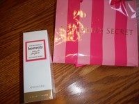 Victoria's Secret Vs Heavenly Perfume 1 Oz $45 Retail Victoria's Secret Vs Heavenly Perfume 1 Oz $45 Retail