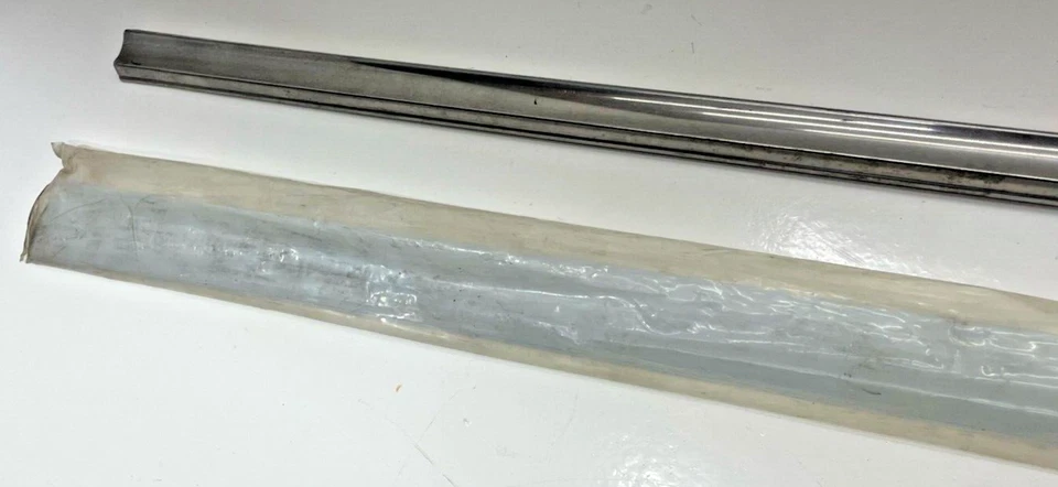 Chevy El Camino 1968-1972 puerta trasera moldura cama cubierta riel panel herrajes Foto 3 de 4