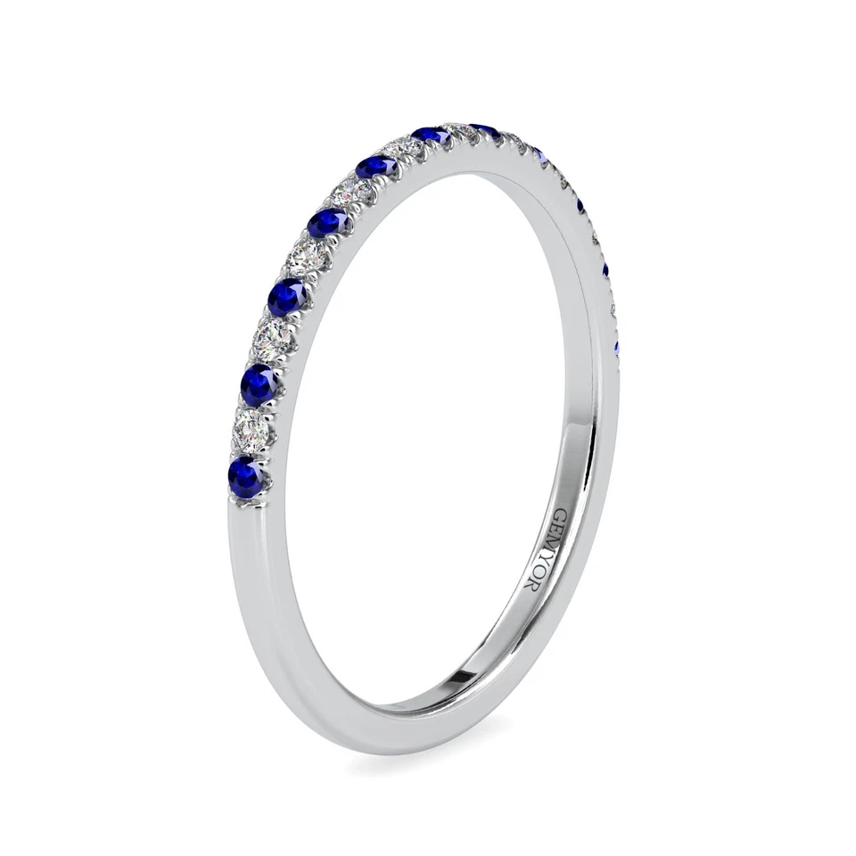 ALIANZA APILABLE CON PAVÉ DE ZAFIRO Y DIAMANTE EN ORO BLANCO DE 14K Foto 2 de 4