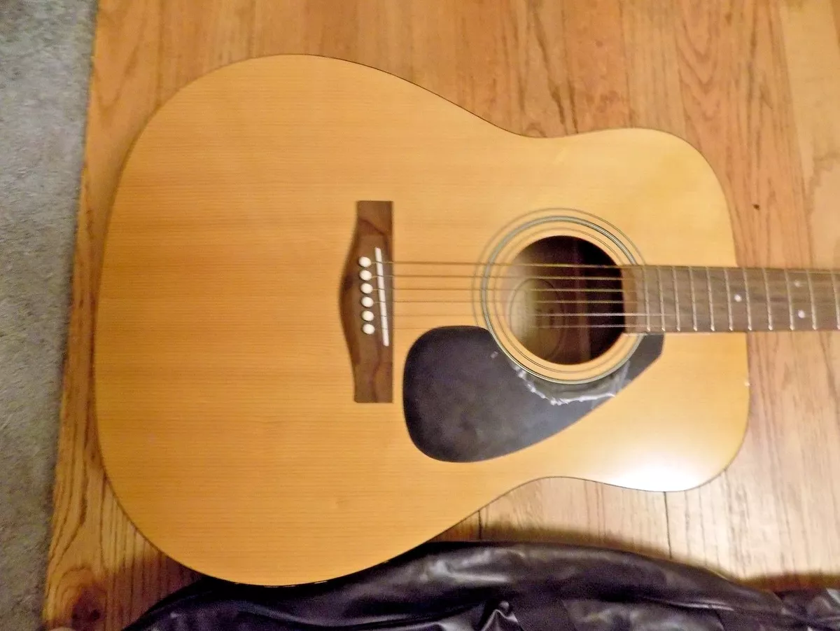 Yamaha f330 acoustic sale guitar