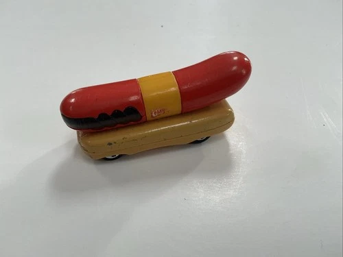 1993 Hot Wheels Oscar Mayer Wiener Mobile 1:64 Diecast Hot Dog Car Vintage
