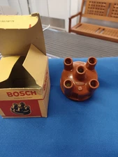 243632 or 870690 NEW VOLVO PENTA 4 CYL DISTRIBUTOR CAP VOLVO PENAT DEALER SELLIN