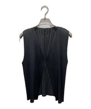 PLEATS PLEASE          pleated vest black PP04-JE621