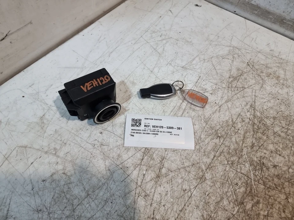 Mercedes C-Class Ignition Switch & Fob Key 2009 W204 PreFacelift OEM A2079057201 - Image 2 of 4