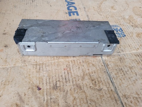 AUDI A3 8P 1.6 STEUERGERÄT ABDECKUNG SCHUTZ 8P0907411