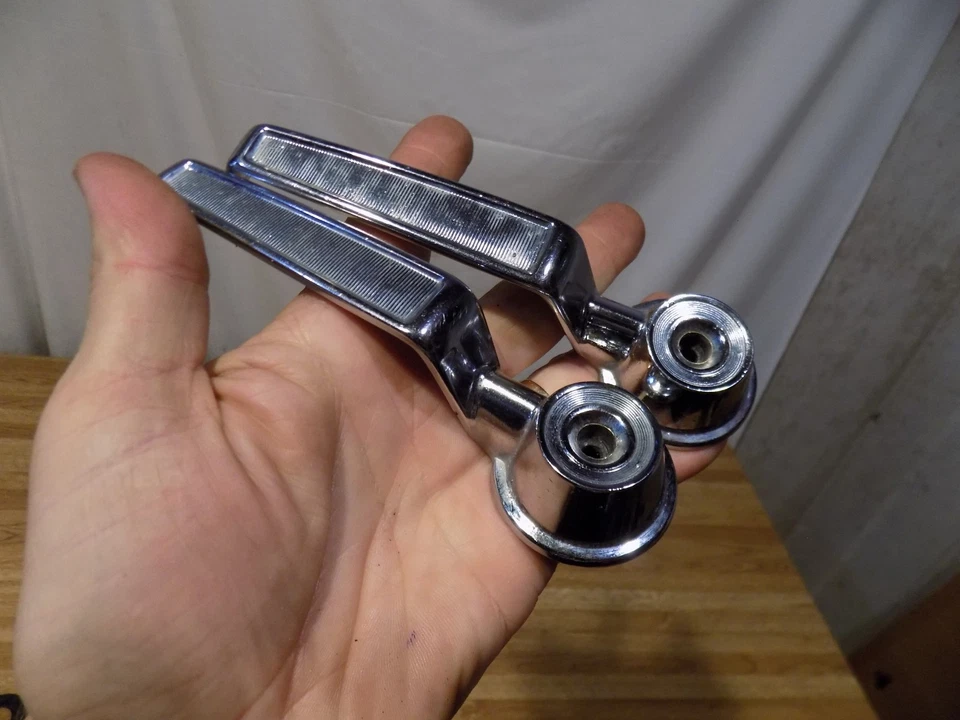 Dodge Coronet 1963-67 manijas de puerta interiores Plymouth Satellite 330 880 Chrysler 65 Foto 2 de 4