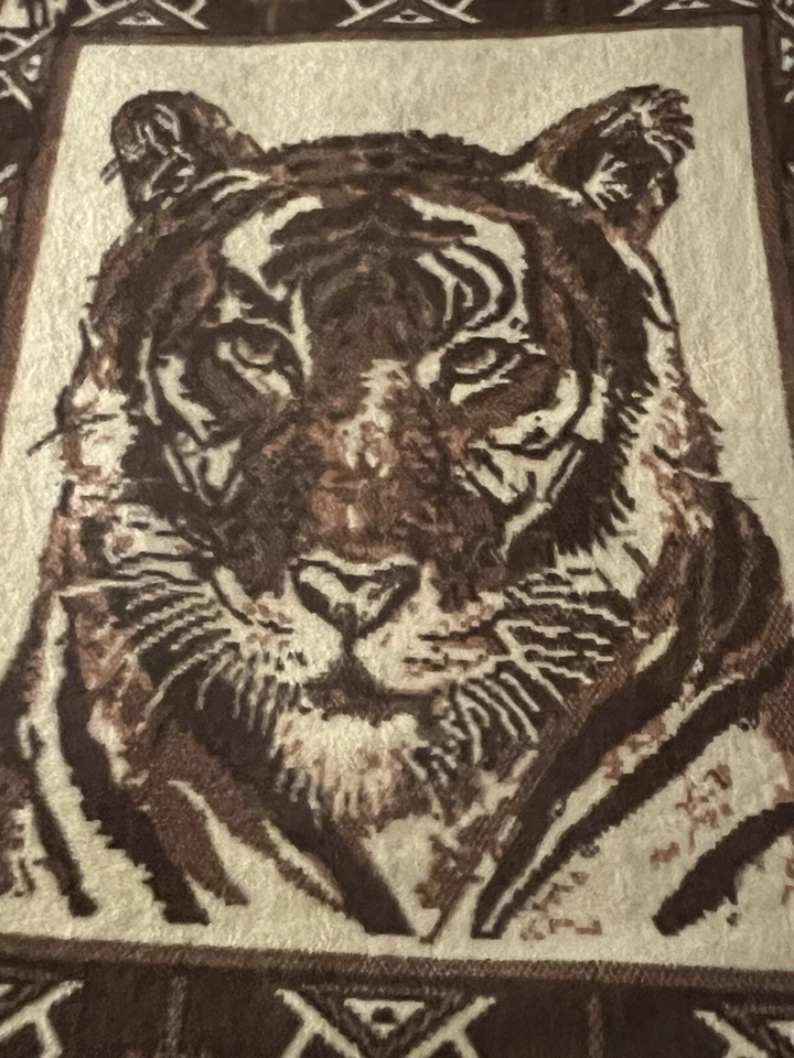 Biederlack Bengal Tiger Reversible Vintage Blanket Throw 61x51 Animal Aztec - Image 3 of 4