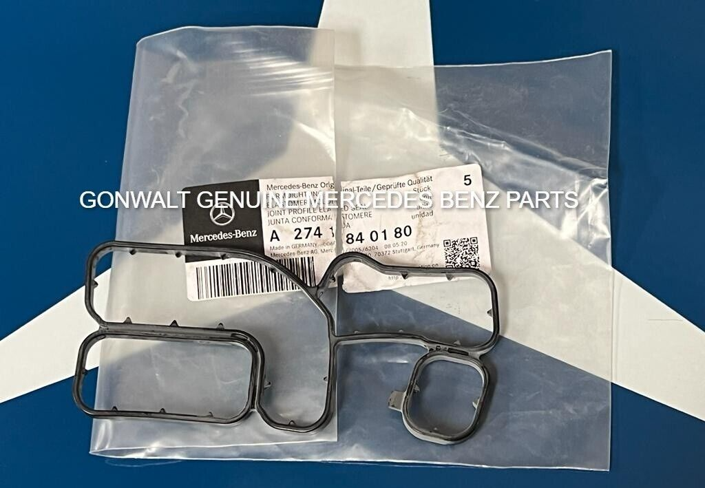 MB Genuine Metris C300 SLK300 GLC300 15-21 Engine Oil Cooler