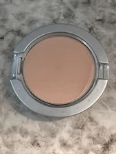Prestige Eyeshadow Ivory C-26