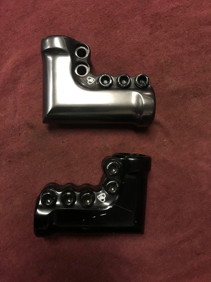 Abrazaderas de unión de manillar de aluminio Harley-Davidson/Arlen Ness Billet Foto 2 de 4