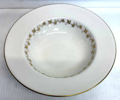 10 VTG  Triumph American Limoges USA  The Aristocrat  22-K Gold Trim Soup Bowl