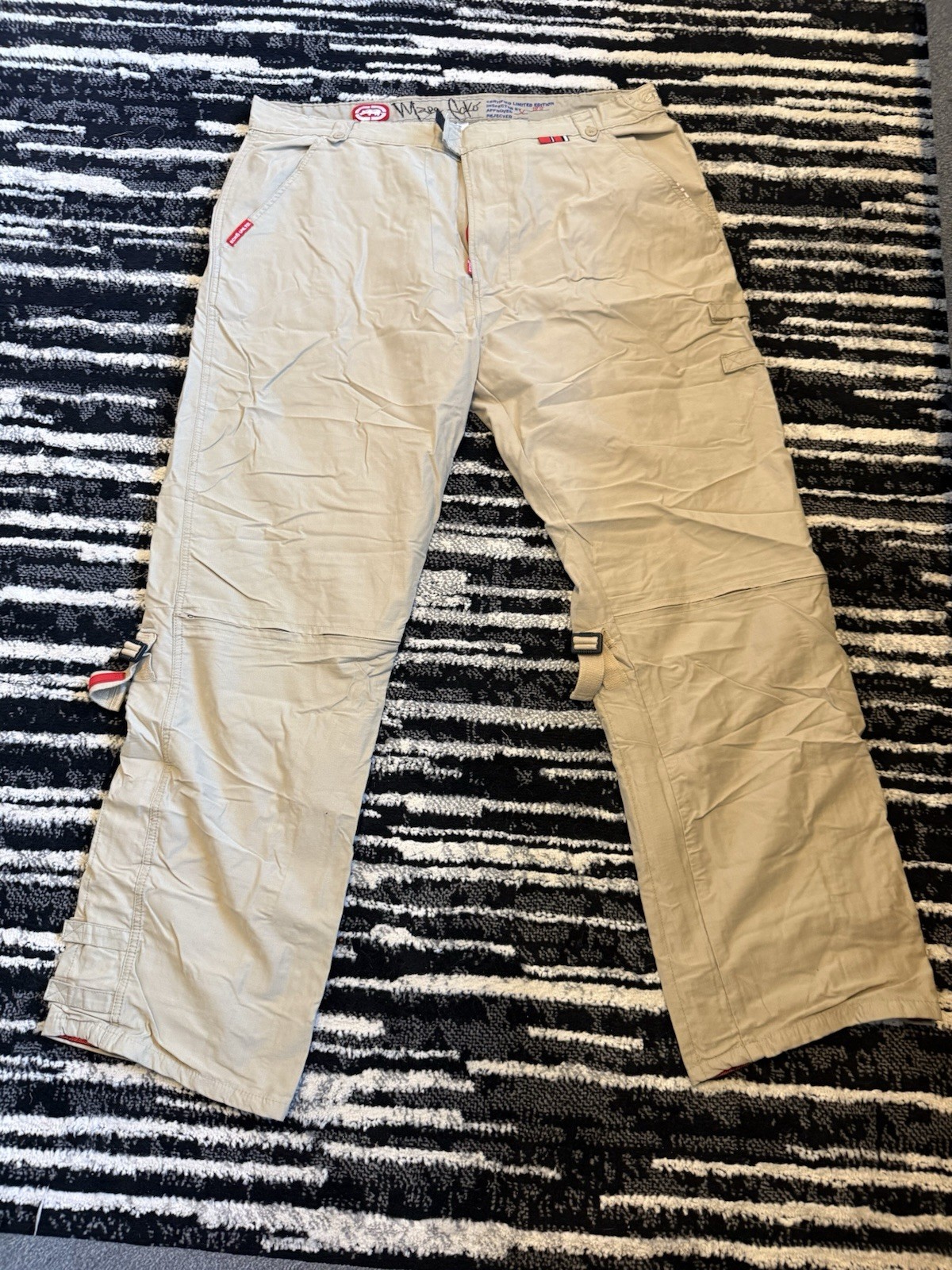 ecko unltd pants - image 2