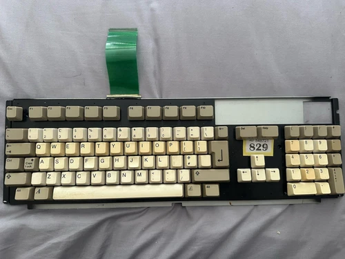 Commodore Amiga 1200 UK Keyboard+some  yellowing To Keys Tested Working Ok