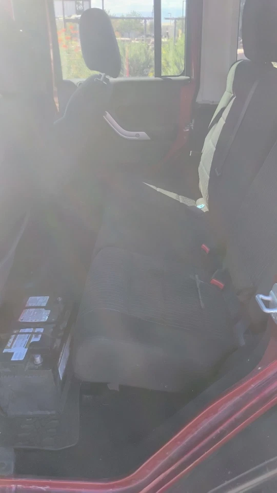 Jeep Wrangler 2012 deportivo 4x4 4 puertas Foto 2 de 4