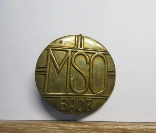 Vintage Post WW2 Mixed Service Organisation BAOR MILITARY CAP BADGE