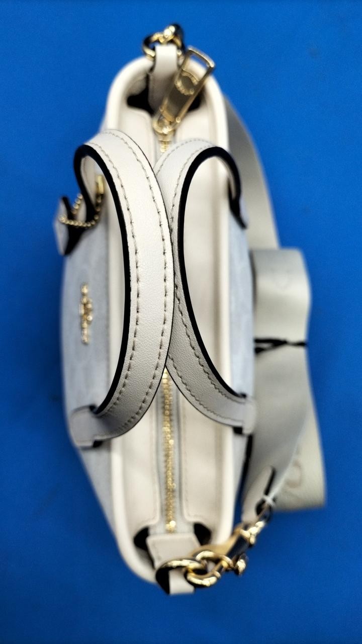 Authentic Mini shoulder bag Model CW032 COACH JAP… - image 8