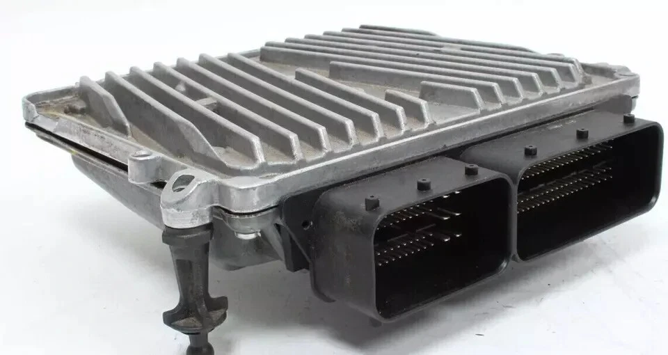 PlugN-Play 2006 2007 2008 2009 2010 2011-2012 Mercedes-Benz SL550, SL63 AMG Foto 2 de 4