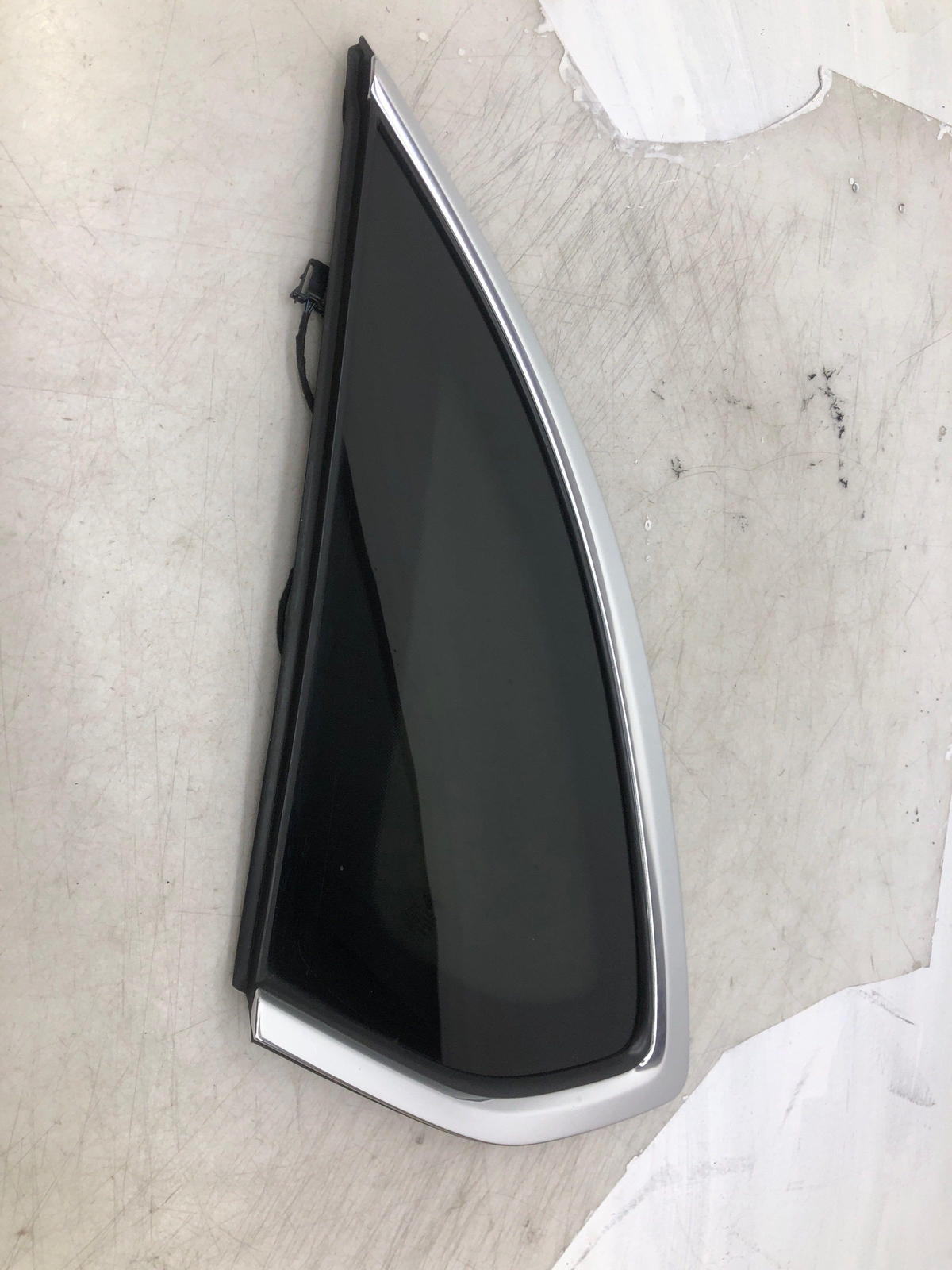 2016-2020 BENTLEY BENTAYGA REAR LEFT DRIVER SIDE QUARTER GLASS WINDOW 36A845297S
