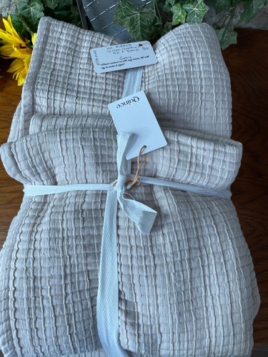 NWOT QUINCE ORGANIC RIBBED COTTON COVERLET SET SAND KING CAL KING BEDSPREAD - Picture 17 of 20