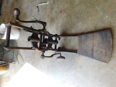 Antique Buckeye Boss Beam Auger for Timber Framing and Barn Beams