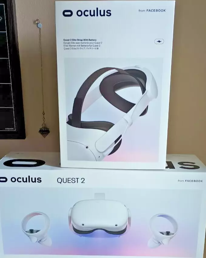 Meta Oculus Quest 2 128GB VR Headset & Elite Strap with