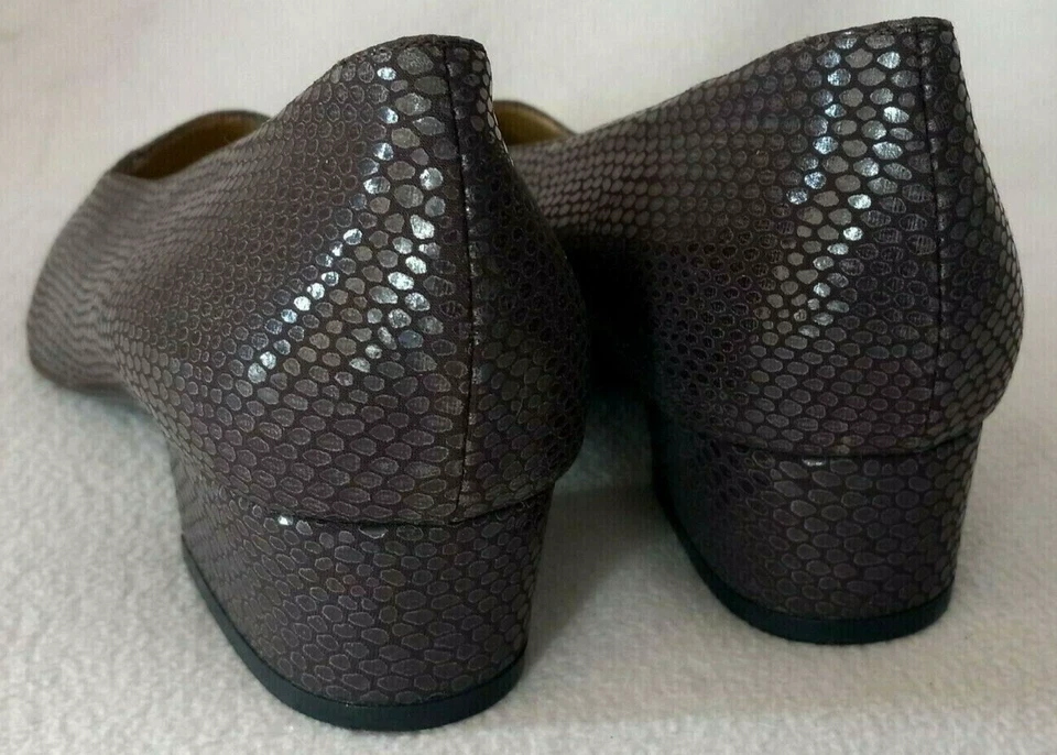 BRUNO MAGLI ITALY BROWN SNAKESKIN PATTERN CANVAS PUMPS SHOES SIZE 8.5 B - Image 2 of 4