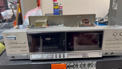 TEAC Model V-700 3-Head Dolby B/C Stereo Cassette Tape Deck