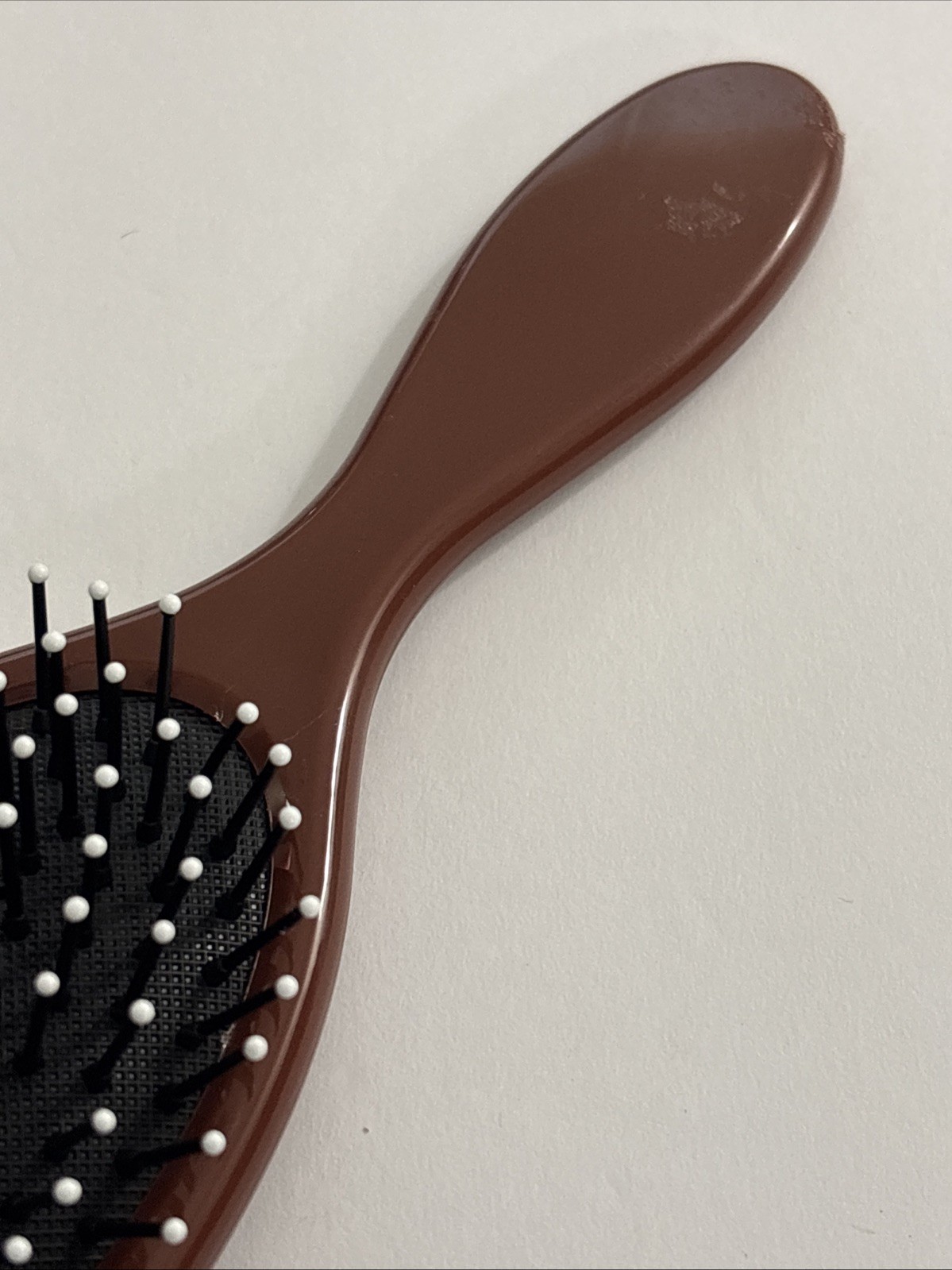 Detangling Brown /Wht Ball Tipped Handheld Plastic Hair Brush 8” New In Package