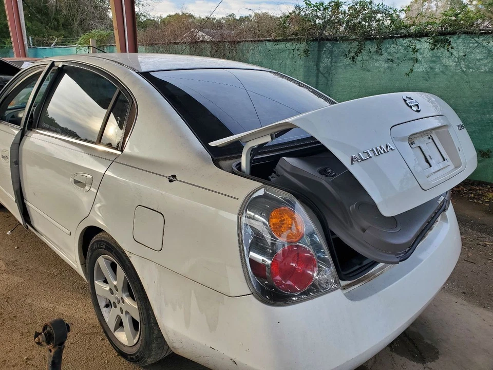 Used Ignition Switch fits: 2003 Nissan Altima AT Grade A - Image 2 of 4