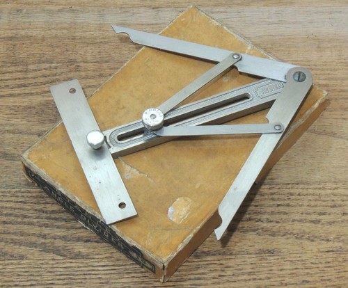 "HAVE YOU SEEN THIS ANGLE DIVIDER BEFORE?"-STANLEY No. 30 w/ORIGINAL BOX
