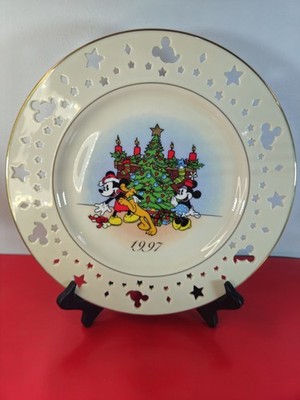 Lenox Disney 1997 Annual Limited Edition Holiday Plate Trimming Trio Mickey Co