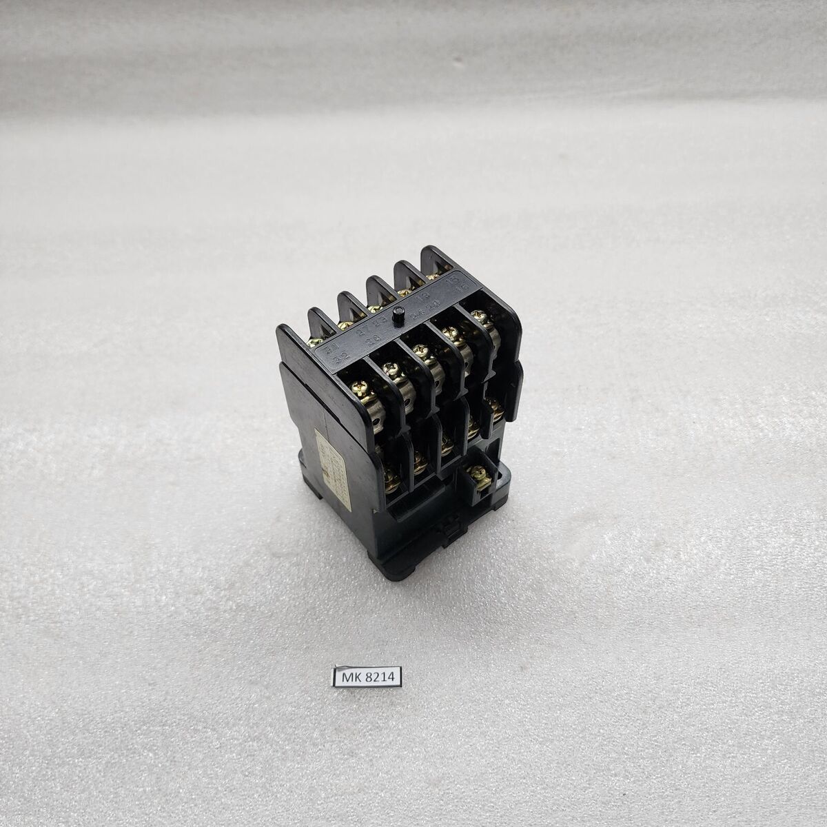 FUJI ELECTRIC SRC 50-4F/X AUX RELAY COIL VOLTAGE 200-240V | eBay FUJI ELECTRIC SRC 50-4F/X AUX RELAY COIL VOLTAGE 200-240V | eBay