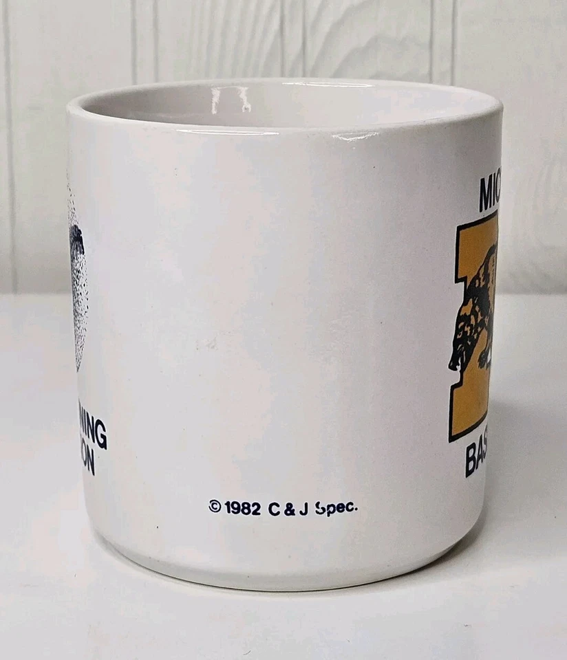 Taza Wolverines de la Universidad de Michigan The Winning Tradition 1982 taza vintage Foto 3 de 4